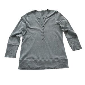 Three Dots Garment Dyed Henley Top Sz L Gray Thermal Minimalistic Closet Staple